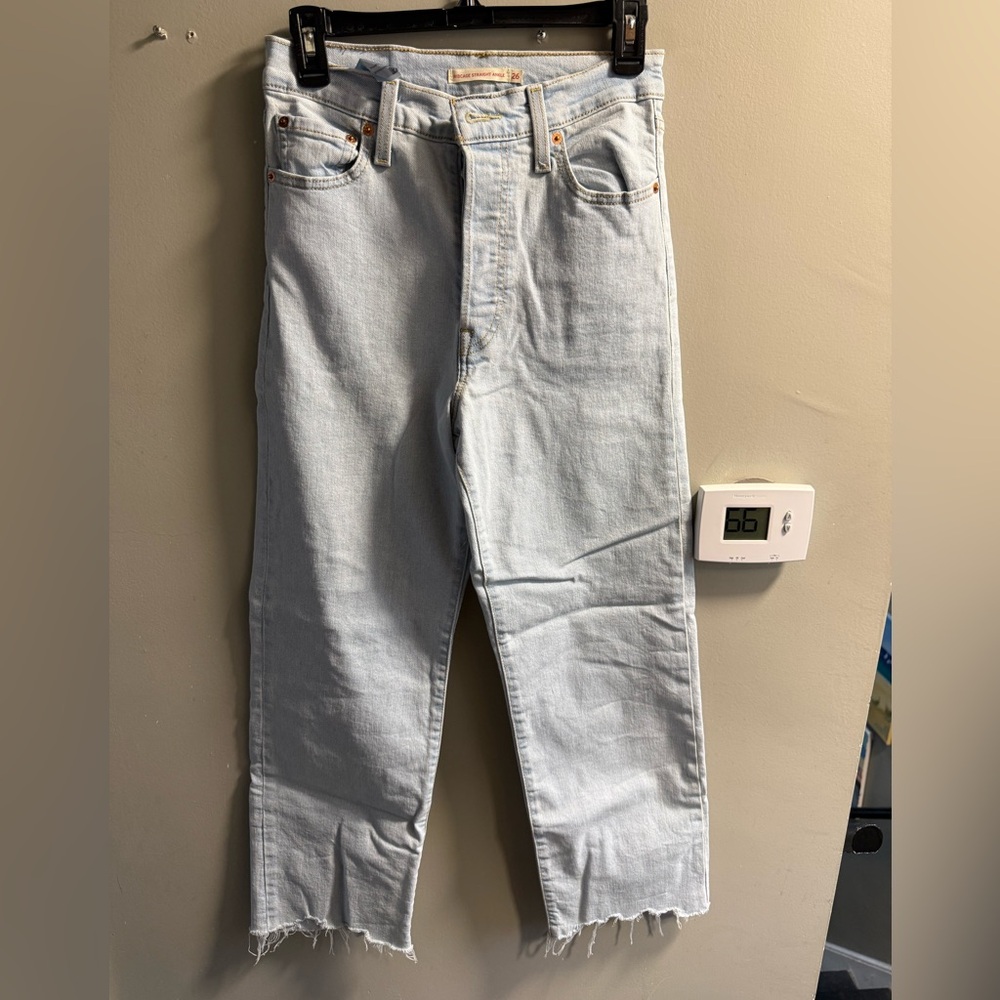 Levi’s rib cage straight ankle jeans